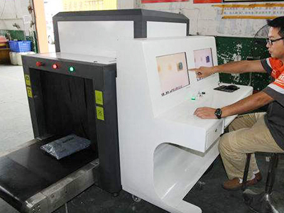 快遞安裝X光安檢機